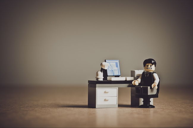 in-despair-employee-lego