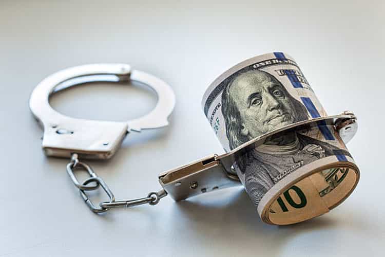 money-handcuff-theft
